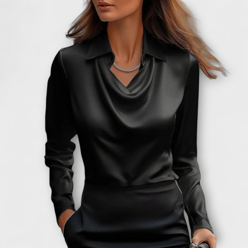 Sylvie - Luxusní lesklá blůza s plisovaným výstřihem