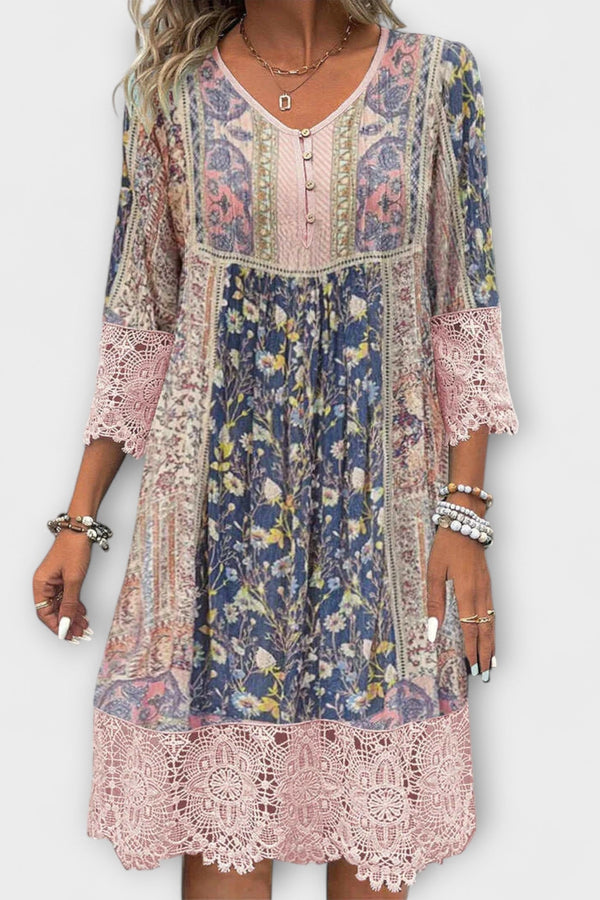 Casey - Boho šaty s krajkou a vintage květinovým vzorem