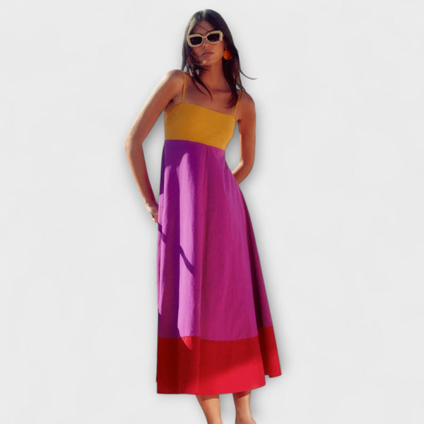 Šaty s ramínky ve stylu color block